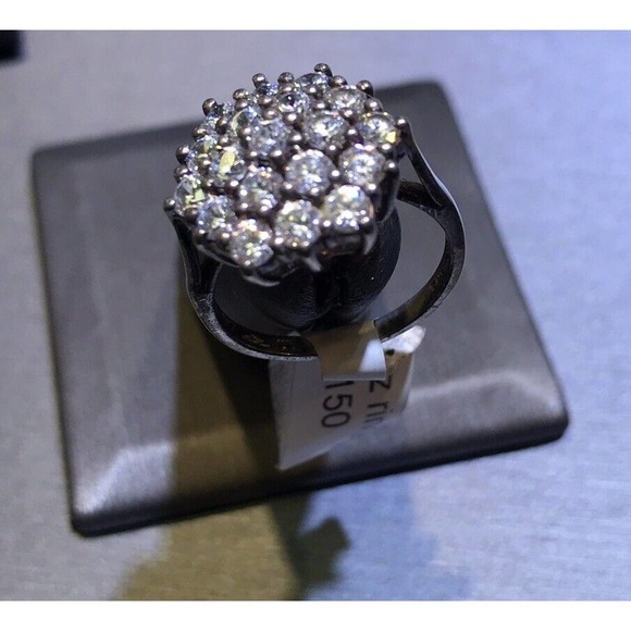 Cluster Ring Sz7 19 White CZ Silver 925 NWT (All Stones Simulated) - Picture 5 of 5